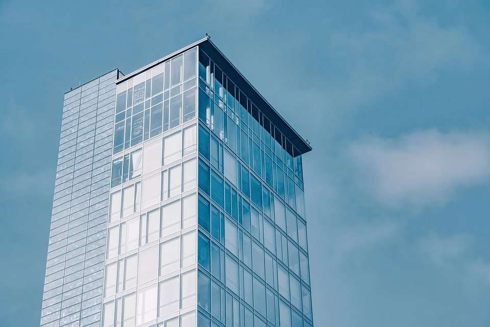 Elevate Your Professional Image: How to Set Up a Custom Domain for Your vCard