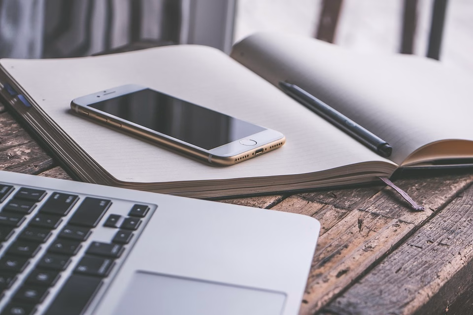 Leveraging Market Trends: How to Shape Your Business Strategy