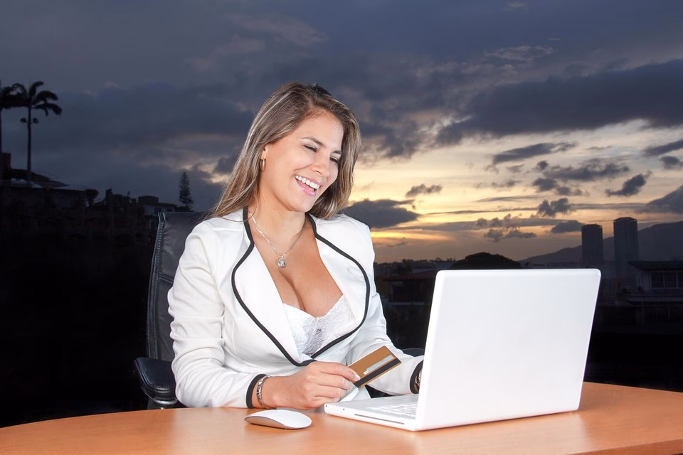 Influencer Marketing Ethics: Building Trust in a Digital Age Influencer Marketing Ethics: Building Trust in a Digital Age