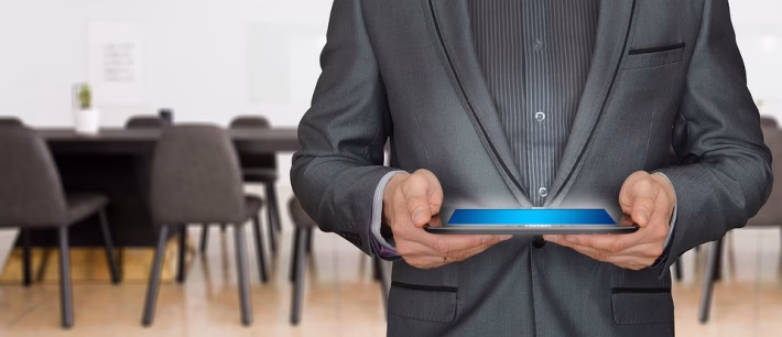 Streamlining Customer Engagement: The Power of Webhook Triggers in CRM