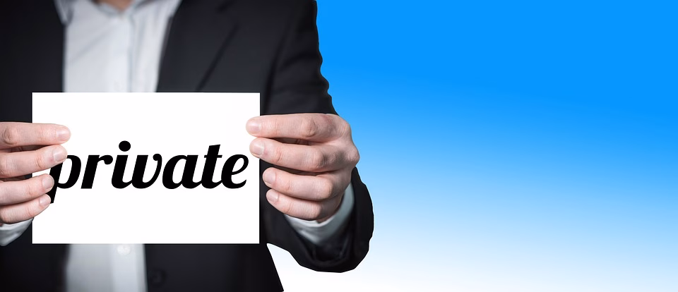 Privacy Matters: Safeguarding Your Information on Digital Business Cards Privacy Matters: Safeguarding Your Information on Digital Business Cards