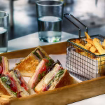 Dine and Connect: The Benefits of Digital Business Cards for Your Restaurant