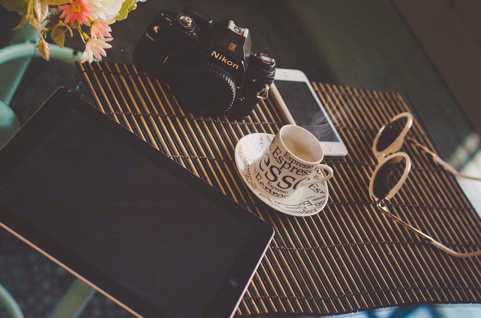 From Startup to Scale-Up: Why Every SaaS Business Needs an E-Invoice Creator