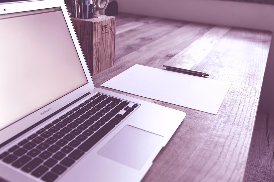 Digital Business Cards 101: Everything You Need to Know to Get Started Digital Business Cards 101: Everything You Need to Know to Get Started