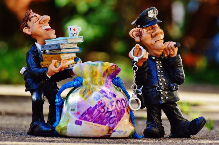 Unlocking Income: 10 Low-Cost SaaS Business Ideas for Aspiring Entrepreneurs