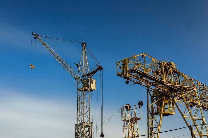 Data-Driven Project Tracking: The Role of CRM in Modern Management