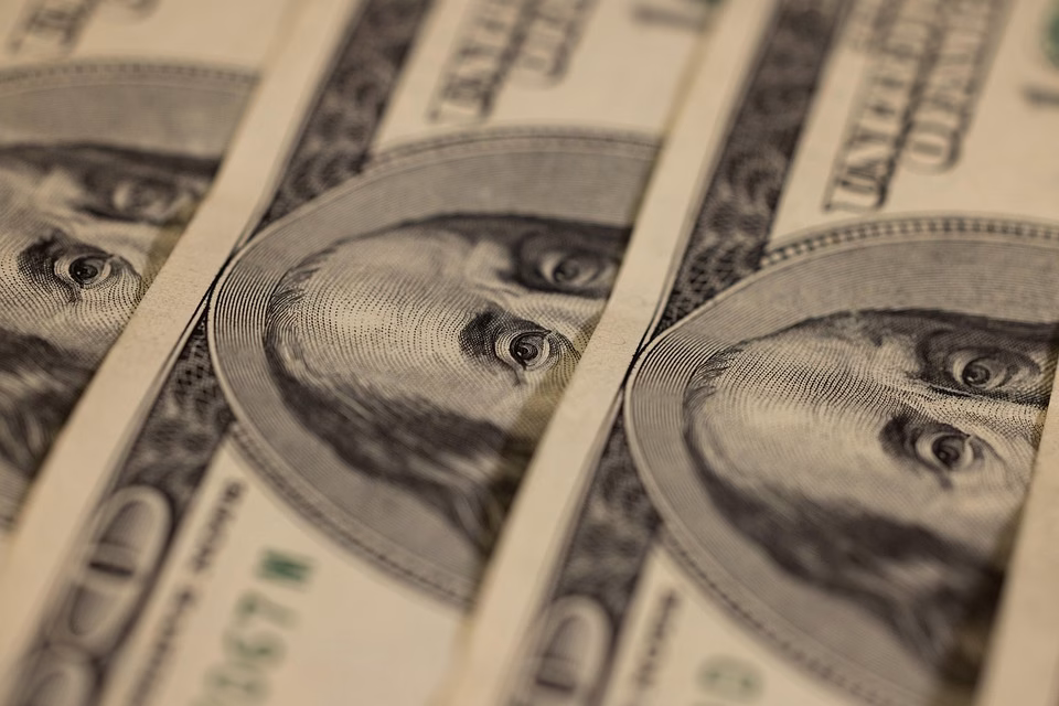 Salary Tracking: A Key to Retention and Employee Satisfaction Salary Tracking: A Key to Retention and Employee Satisfaction