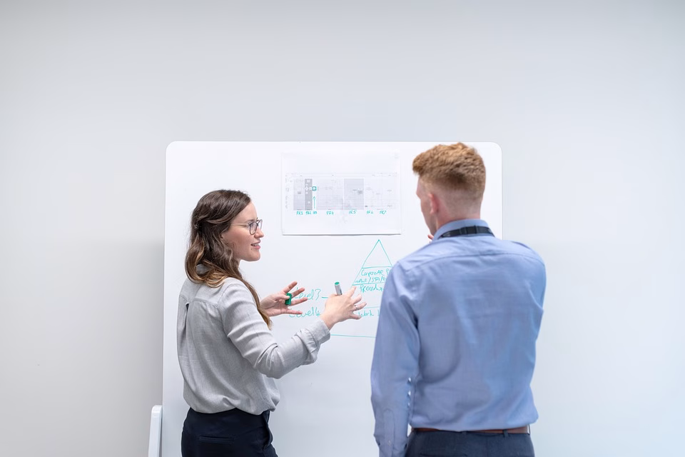 The Future of Work: Embracing Collaborative Tools in Hybrid Teams The Future of Work: Embracing Collaborative Tools in Hybrid Teams