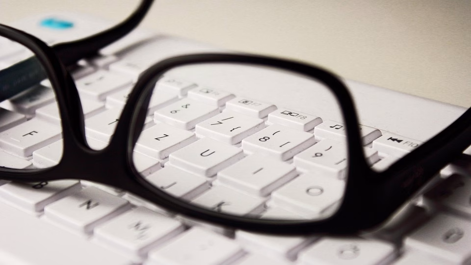 Enhancing Business Efficiency: The Power of CRM with Integrated Staff Attendance