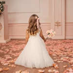 Why Every Wedding Planner Needs a vCard: Streamlining Client Connections
