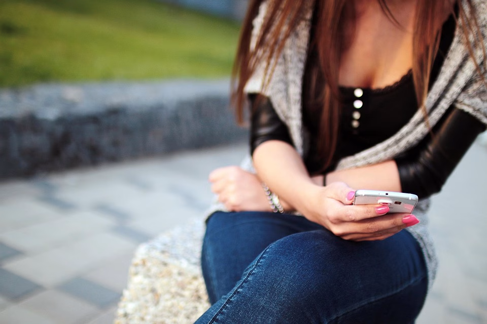 SMS API in CRM: A Game Changer for Customer Support and Retention SMS API in CRM: A Game Changer for Customer Support and Retention