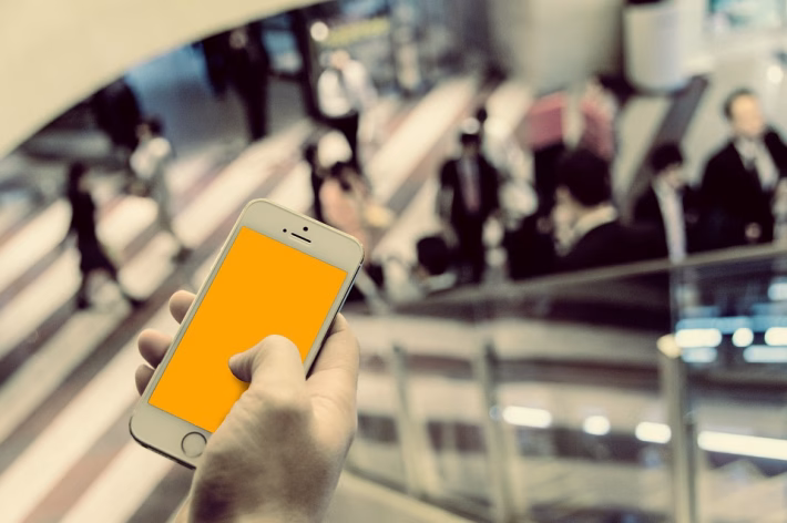 From QR Codes to Email: Creative Ways to Share Your Digital Business Card
