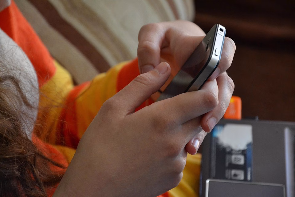 Why SMS Alerts are the Secret Weapon for Customer Retention Why SMS Alerts are the Secret Weapon for Customer Retention