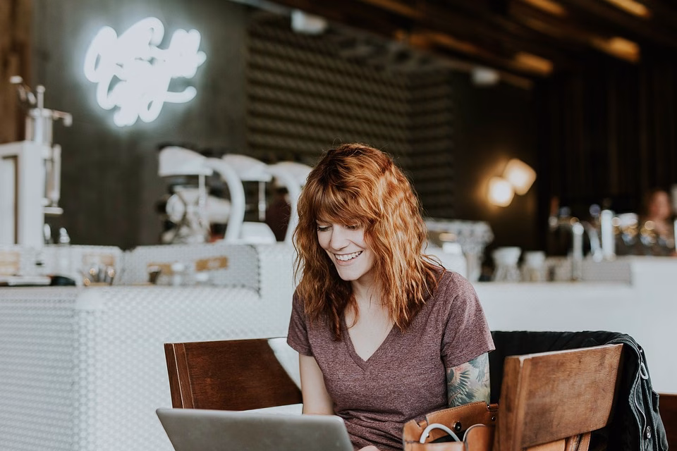 Scaling Up: How to Transition from Freelance to Full-Fledged Entrepreneur