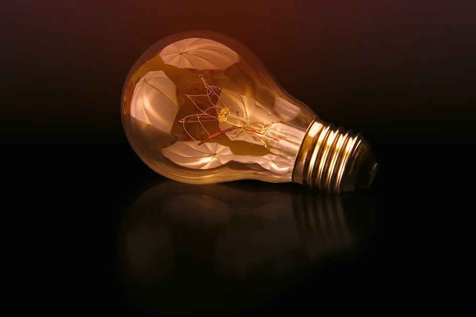 From Idea to Income: How to Create a Profitable SaaS Model