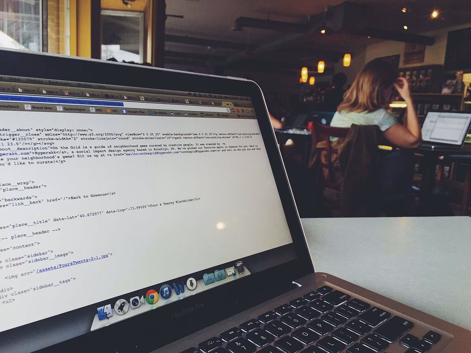 The Proposal Playbook: Strategies for Capturing Attention and Getting Buy-In