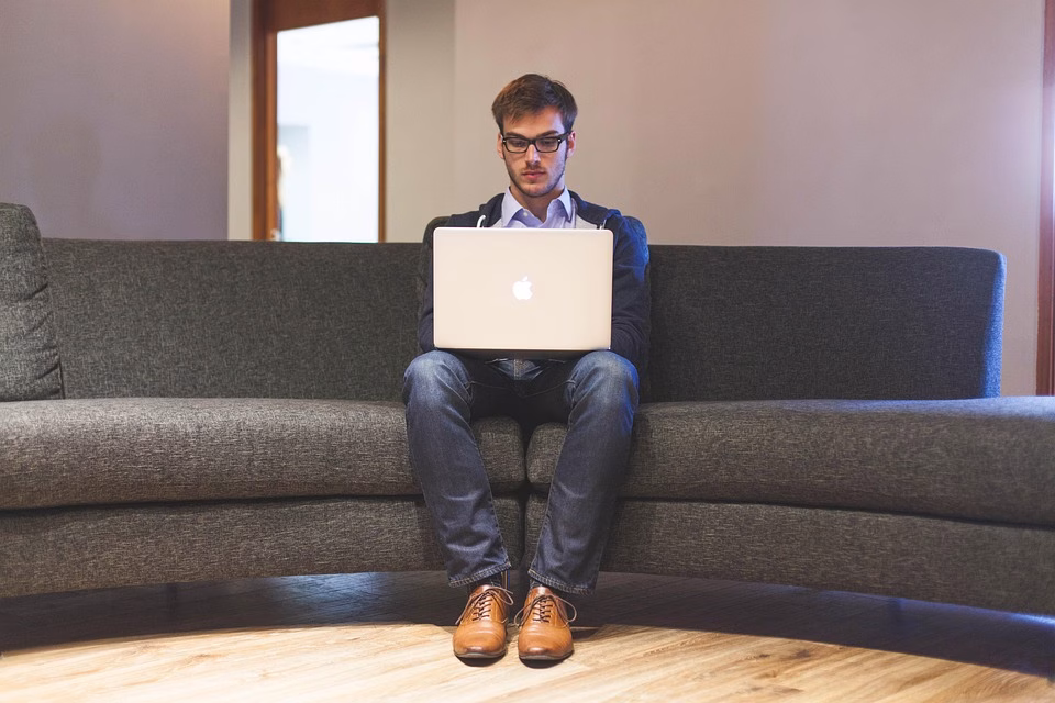 Unpacking Competitive Advantage: Real-World Examples That Outshine the Competition