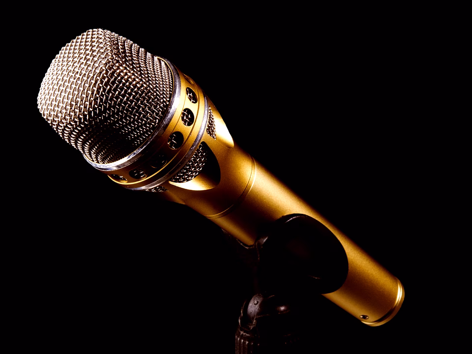 Speak Your Customer’s Language: Why Multilingual Support is Essential for CRM