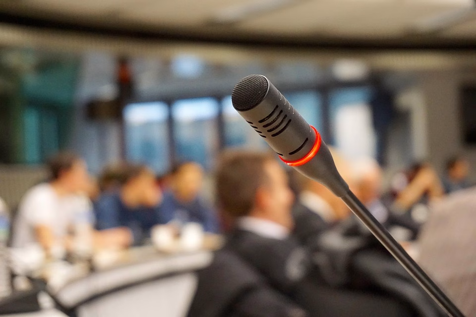Speak Their Language: Boosting Engagement with a Multilingual CRM Speak Their Language: Boosting Engagement with a Multilingual CRM