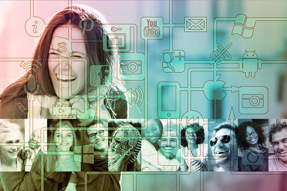 Unlock Networking Success: Top Strategies to Promote Your vCard Online