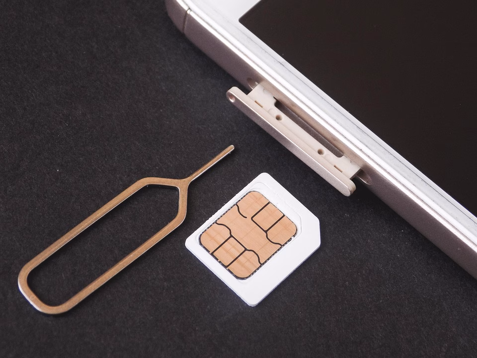 Why Real-Time SMS Alerts Are Revolutionizing Customer Relationship Management