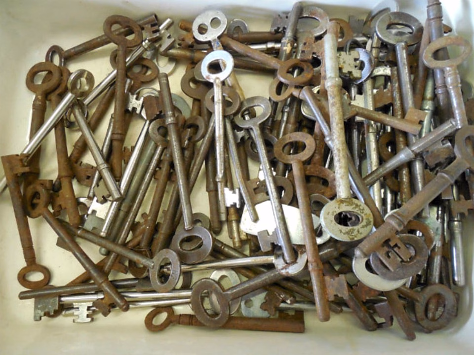 Unlocking Efficiency: How CRM Webhooks and APIs Transform Business Processes