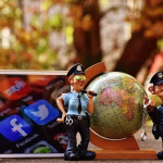 Networking Made Easy: The Impact of Digital Cards on Consulting Relationships