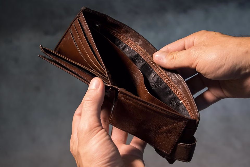 Revolutionize Your Budgeting: How Our Expense Tracking Tool Can Transform Your Business Revolutionize Your Budgeting: How Our Expense Tracking Tool Can Transform Your Business
