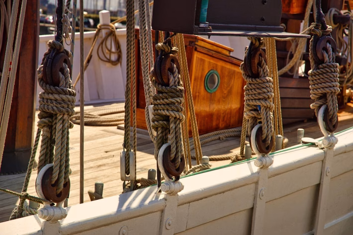 Navigating Remote Challenges: CRM Best Practices for Team Collaboration