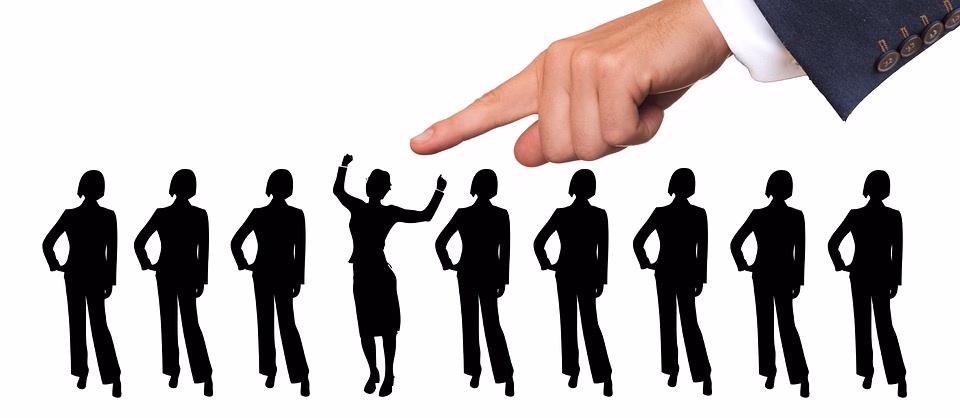 How Candidate Status Tracking Can Reduce Hiring Bias and Improve Diversity How Candidate Status Tracking Can Reduce Hiring Bias and Improve Diversity