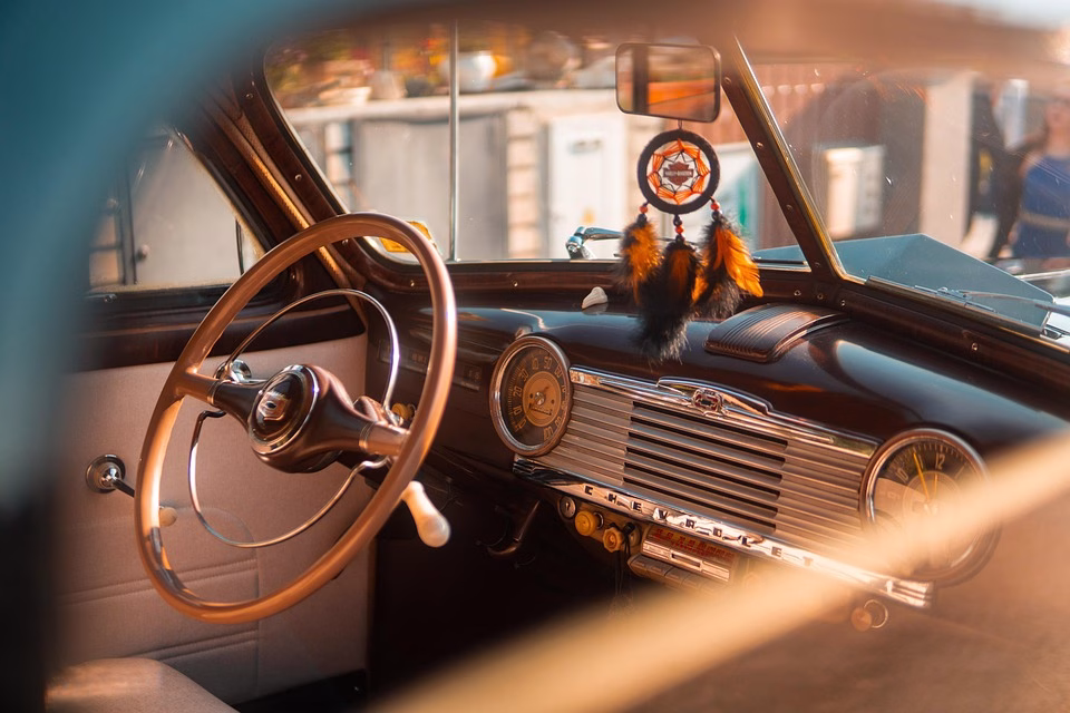 Driving Conversions: Leveraging PPC to Propel Your vCard Business Driving Conversions: Leveraging PPC to Propel Your vCard Business