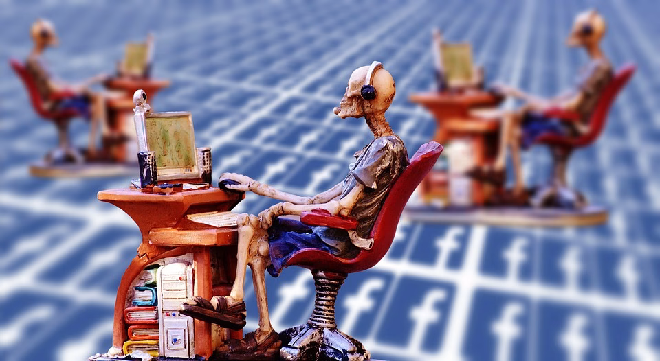 Transform Your vCard into a Networking Powerhouse: Tips to Attract Attention Transform Your vCard into a Networking Powerhouse: Tips to Attract Attention