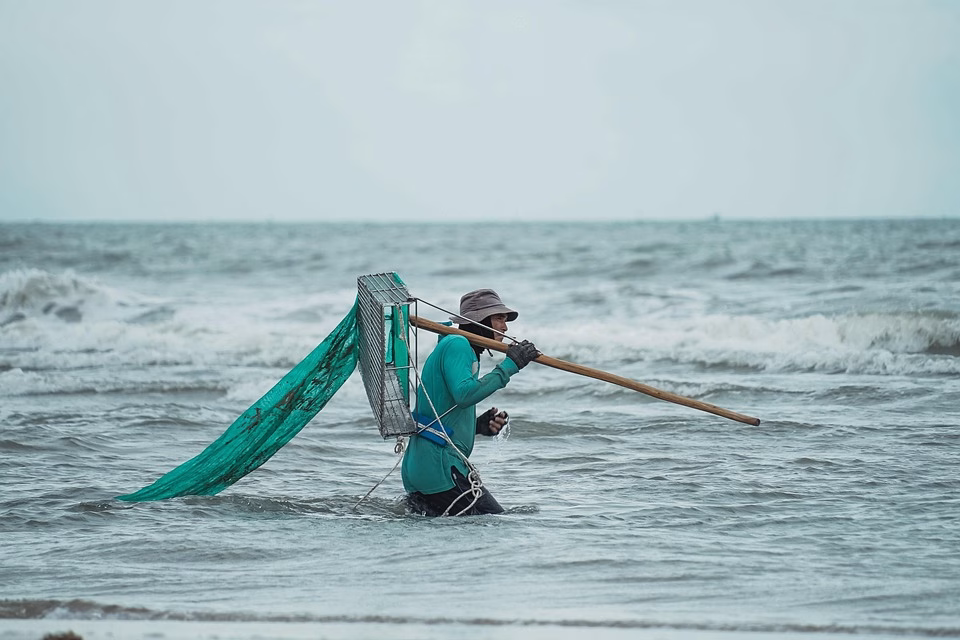 Work Remotely, Succeed Globally: Top Business Tools for Travel