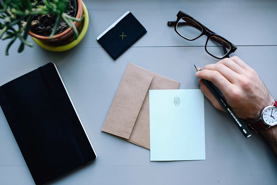 Revolutionizing Business Networking: The vCard SaaS Model Uncovered Revolutionizing Business Networking: The vCard SaaS Model Uncovered