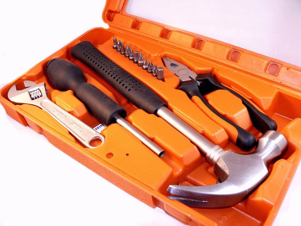 Jetsetter’s Toolkit: Best Apps & Gadgets for Business Travel