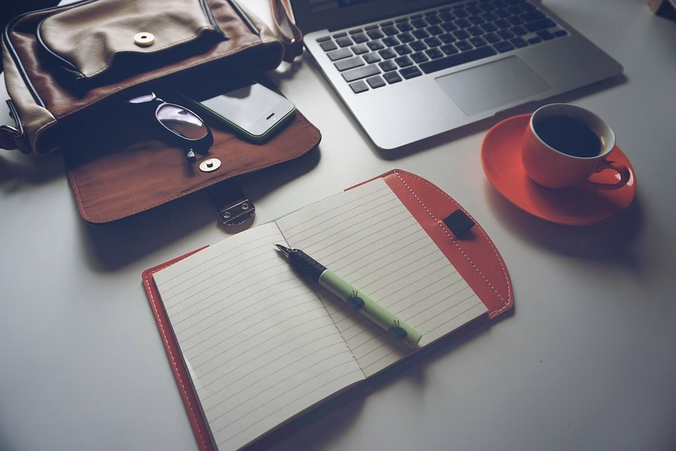 Streamline Your Workflow: The Best Mobile CRM Apps for Small Businesses Streamline Your Workflow: The Best Mobile CRM Apps for Small Businesses