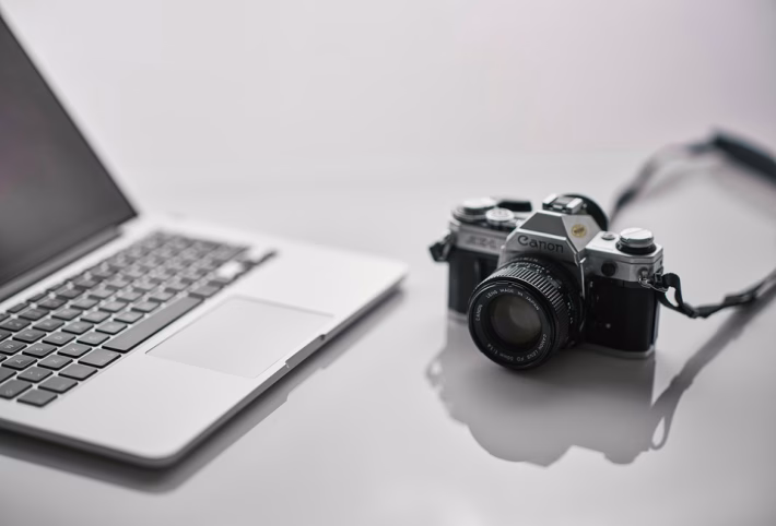 Going Digital: The Benefits of Using vCards in Your Freelance Work