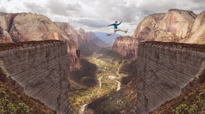 Streamlining Success: Benefits of a Localized CRM Dashboard