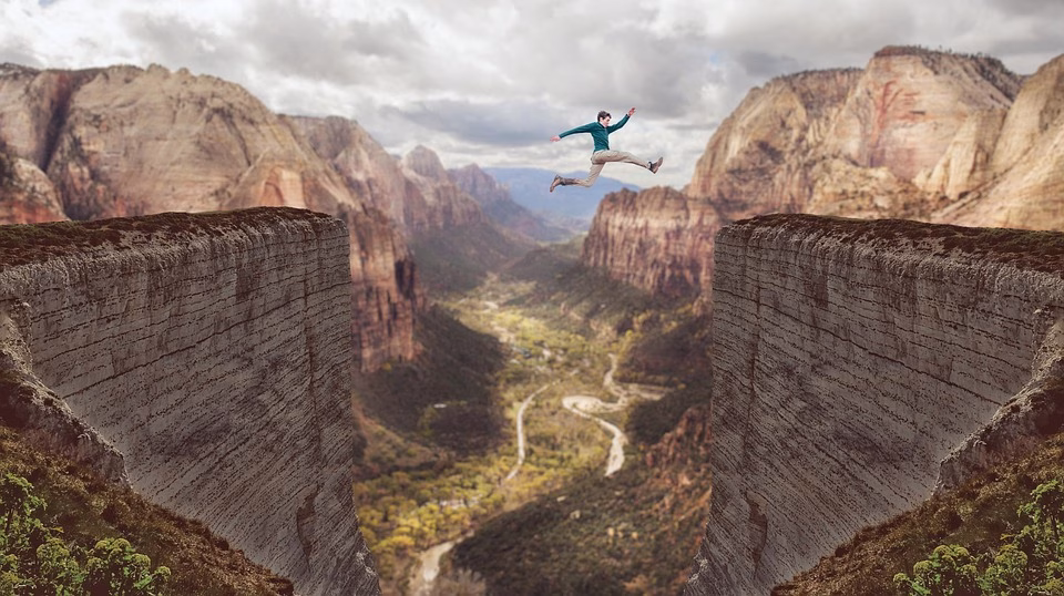 Streamlining Success: Benefits of a Localized CRM Dashboard Streamlining Success: Benefits of a Localized CRM Dashboard