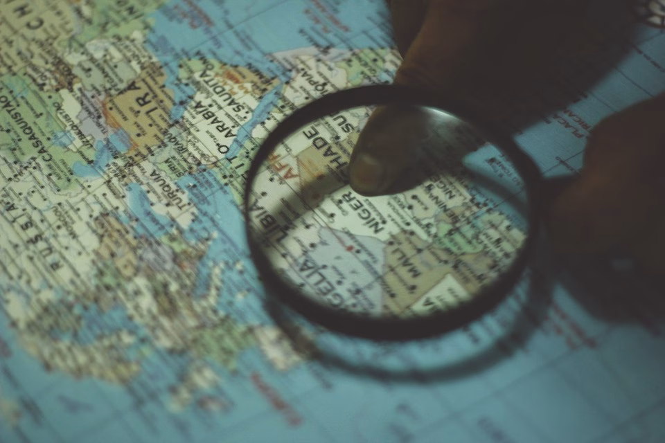 Navigating Compliance with Ease: The Advantage of Cloud Payroll Software Navigating Compliance with Ease: The Advantage of Cloud Payroll Software