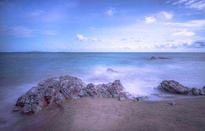 From Beaches to Boardrooms: How to Boost Your Productivity While Traveling