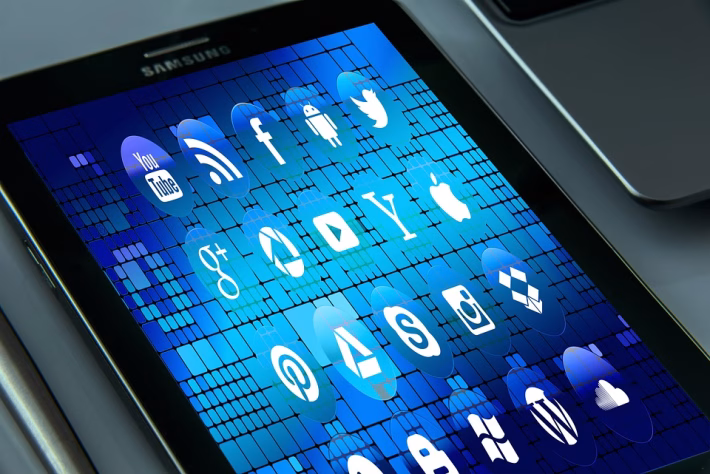Networking Reinvented: How to Make Your Own Digital Business Card