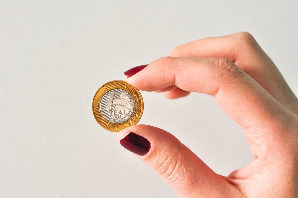 Why Every Business Needs Expense Tracking Software: Key Features to Look For Why Every Business Needs Expense Tracking Software: Key Features to Look For