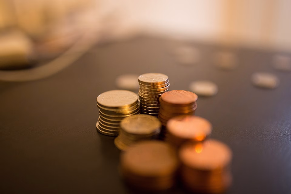 The Ultimate Expense Tracking Software Comparison: Which One Is Right for You? The Ultimate Expense Tracking Software Comparison: Which One Is Right for You?