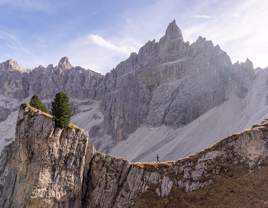 Remote but Connected: Building Strong Project Teams Across Distances