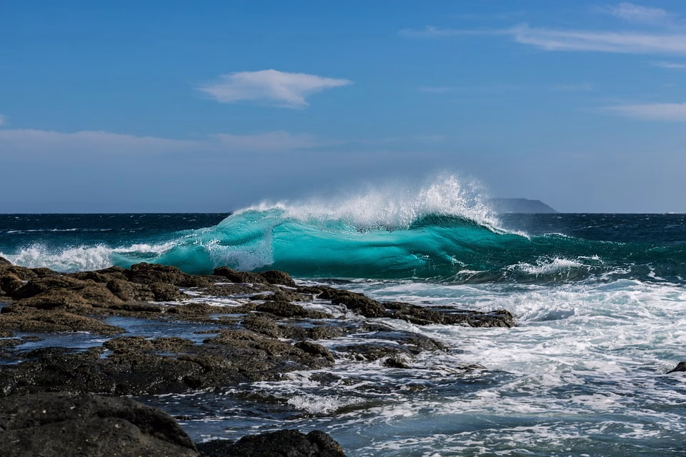 The Next Wave: How Big Data Analytics Will Shape Industries in 2025 and Beyond The Next Wave: How Big Data Analytics Will Shape Industries in 2025 and Beyond