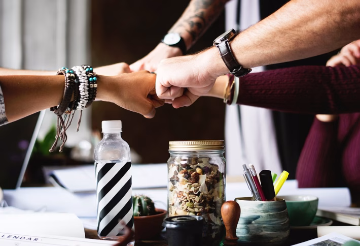 Streamlining Support: The Benefits of Integrating Helpdesk and CRM Systems