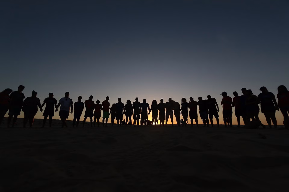 Teamwork Makes the Dream Work: Top Software Solutions for Remote Collaboration Teamwork Makes the Dream Work: Top Software Solutions for Remote Collaboration