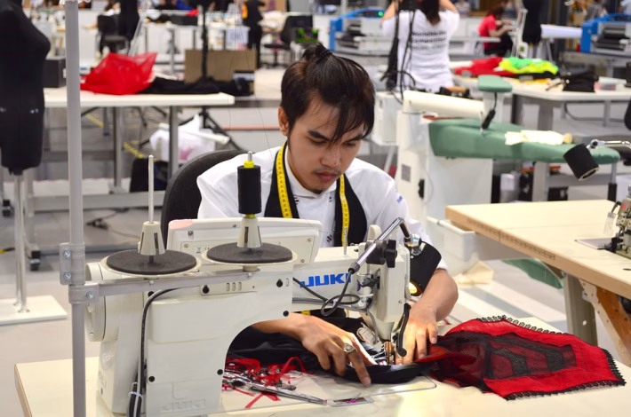 Maximizing Efficiency: A Closer Look at the Best Online Project Tracking Solutions