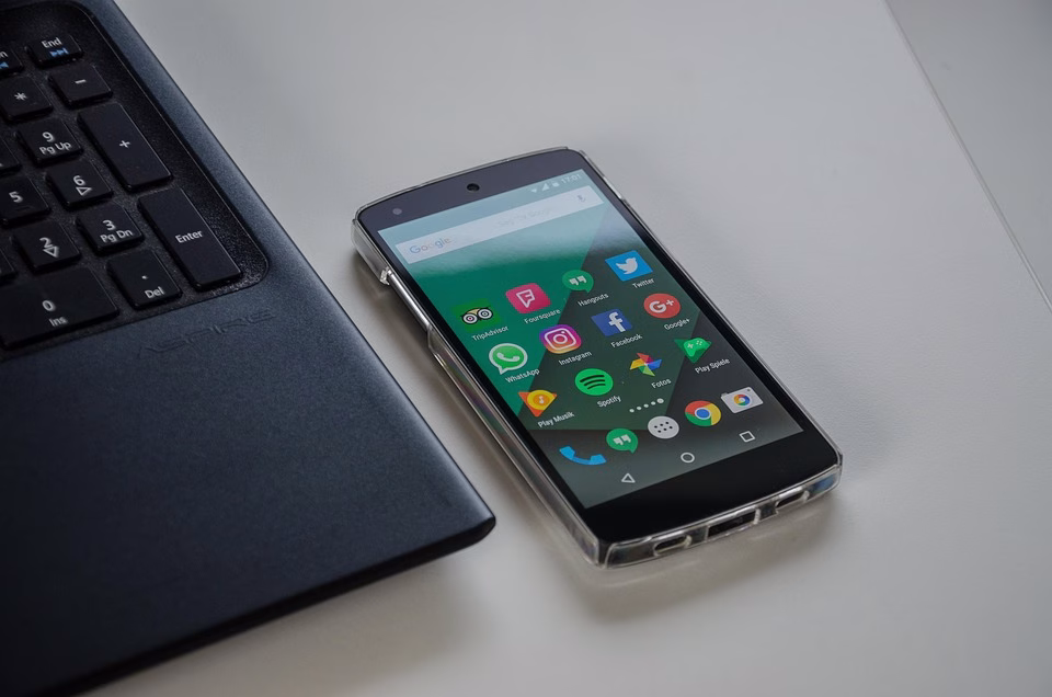 WhatsApp for Businesses: Transforming Order Management in the Digital Age